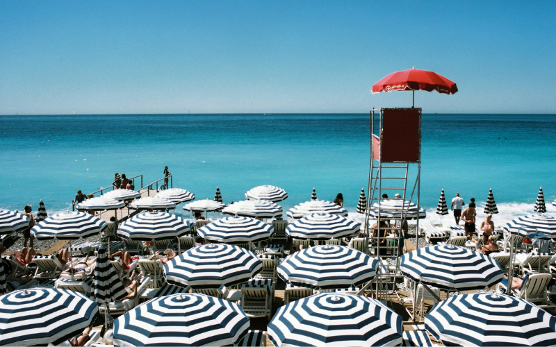 the-5-best-beach-clubs-in-nice-spectacularly-social-beach-time